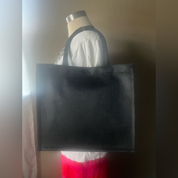 Festive Black Jute Tote Bag with Christmas Tree and Pink Bow Graphic - Picture 5 of 9